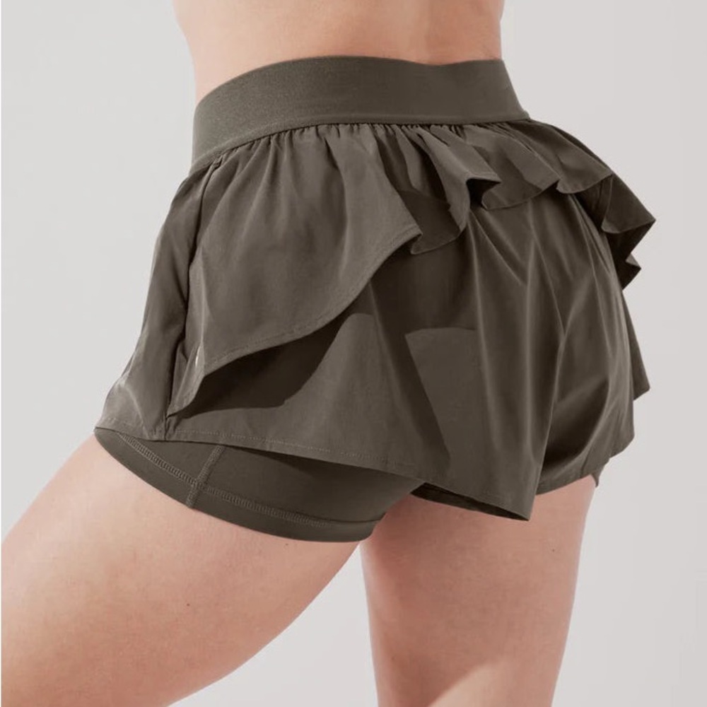 On the Run Ruffle Short - Picture 7 of 11